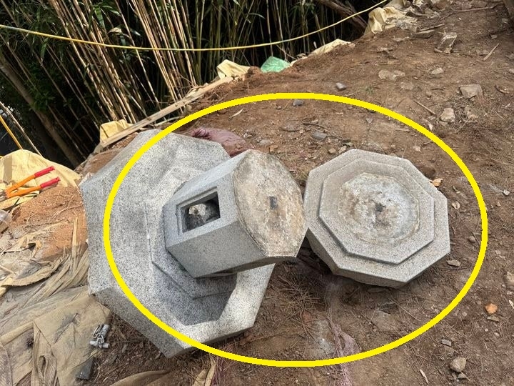 부산 해동용궁사서 큰 석등 떨어져…머리 등 다친 2명 부상