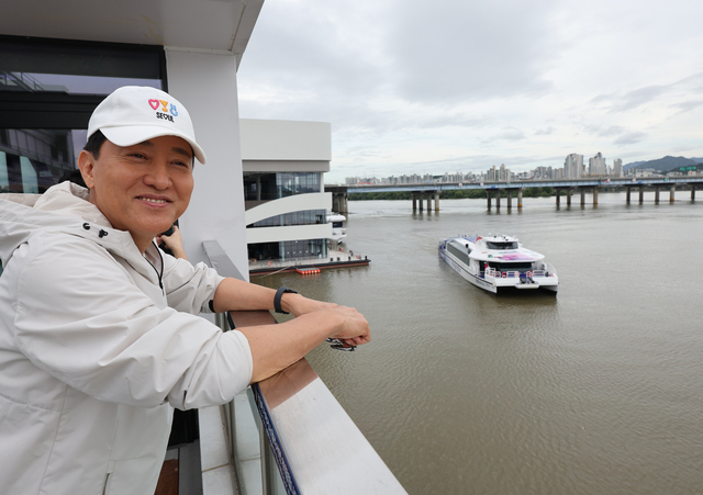 오세훈 “한강버스 해외서 부러워해…민주, 대박 조짐에 공격”