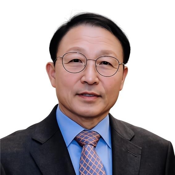 예비역 대장인 엄기학 육군협회장. 육군협회 제공