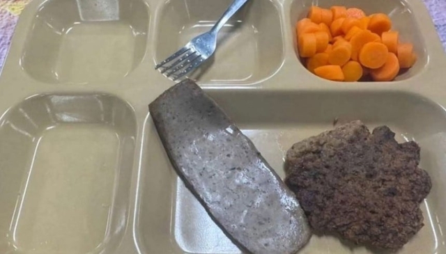 USA투데이가 공개한 미군 병사들에게 제공된 식사. 엑스 캡처
