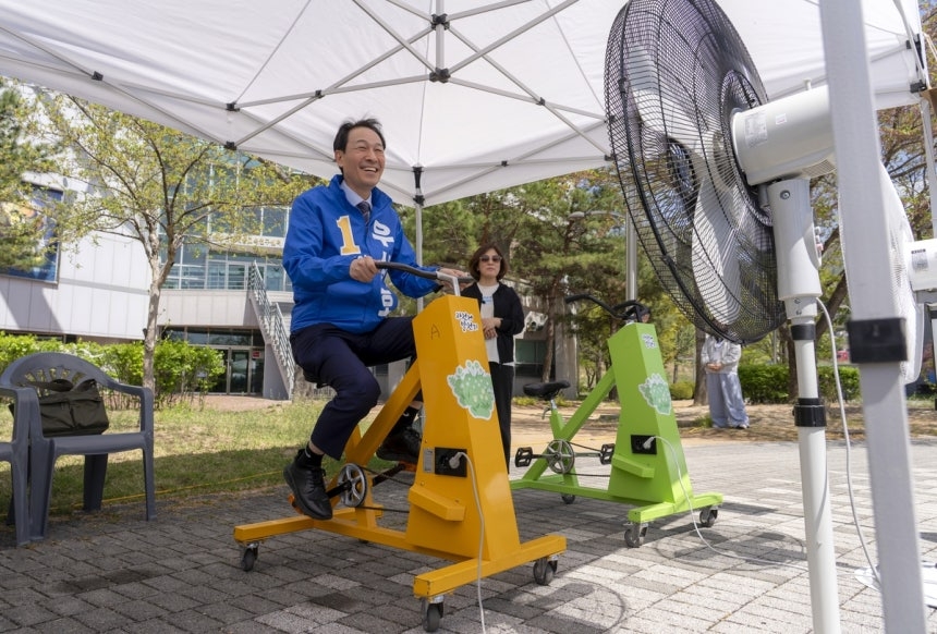 계급장 뗀 첫 주말…우상호 ‘친환경’ vs 김진태 ‘문화예술’ 공략