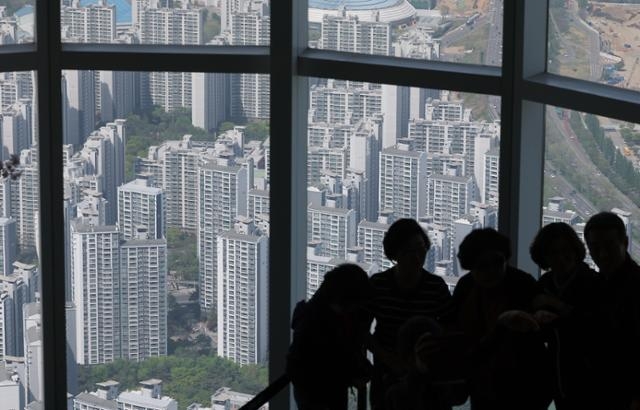 ‘여보, 우리 어쩌지’…이사철에도 씨 마른 서울 전세, 평균 6억 원돌파