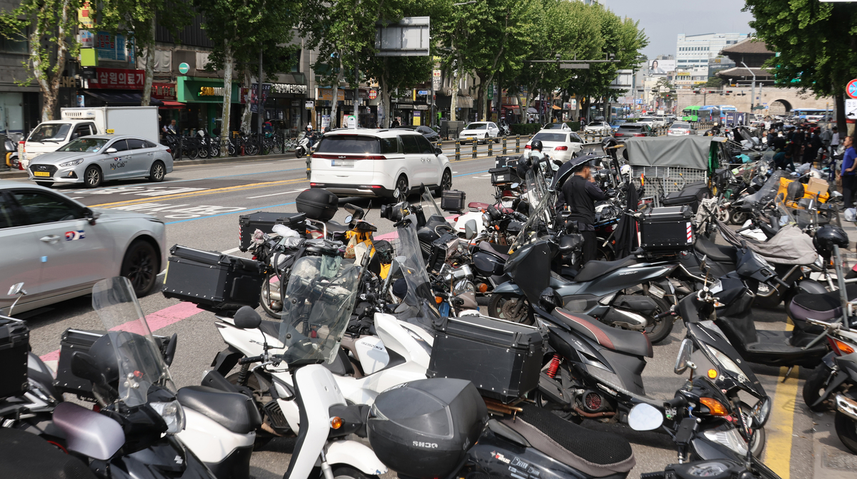 손님음식 ‘꿀꺽’ 배달기사…하필 주문자가 경찰, 입건 조사중