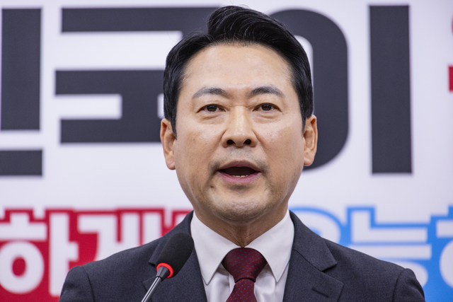 장동혁 국민의힘 대표가 20일 국회에서 방미 성과 기자회견을 하고 있다. 연합뉴스