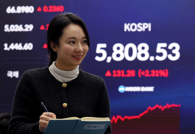 “설마 더 오르겠어?” 반도체 파는 배부른 개미들