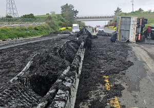 해남서 트럭 전도… 물김 80망 쏟아져