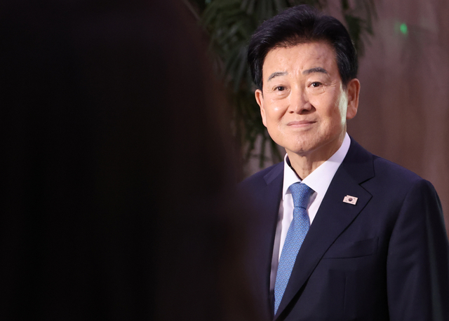 ‘친한국 인사까지?’…확산하는 ‘정동영 논란’...美 CSIS, “그런 보고서 작성 안 해”