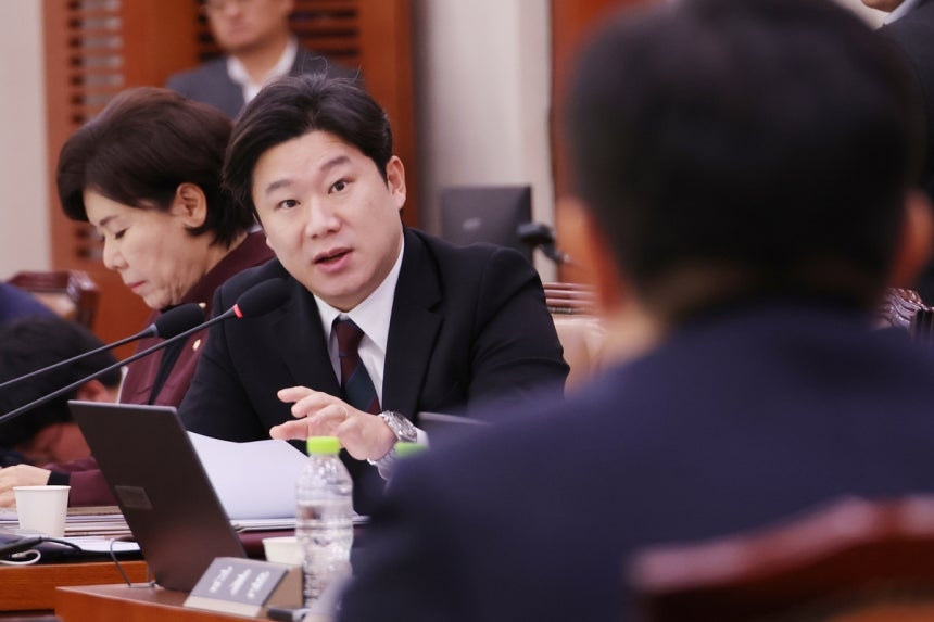 진종오 “진상조사 지시, 방미 논란 희생양 찾는 것”