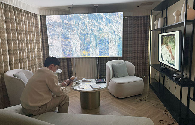 미술관 차지한 AI 숏폼·호텔방서 작품 구매… 부산에 뜬 ‘디아페’