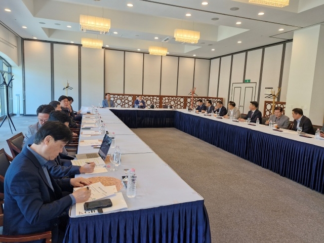 한국골프장경영협회는 지난 4월 경기남부·경기동부·경기북부·영남·호남·충청·강원·제주 등 전국 8개 지역협의회를 순회하며 성황리에 각 지역 대표자 회의를 열었다. 한국골프장경영협회 제공