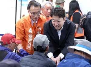 ‘국힘 이삭줍기’ 나선 개혁신당… ‘컷오프’ 현역 잇단 영입