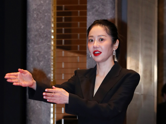 살 쏙 빠진 고현정, 무슨 일?… “다이어트 아니예요. 먹는 게 무서워요”