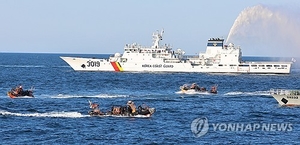서해 불법조업 중국어선 나포…중국인 선원 1명 사망