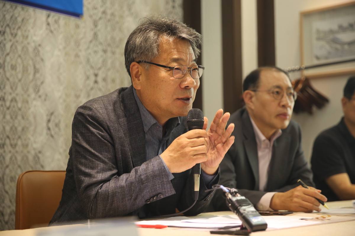 “‘AI 독자’ 시대…출판계가 사용 대가·저작권 보호 기준 마련할 것”
