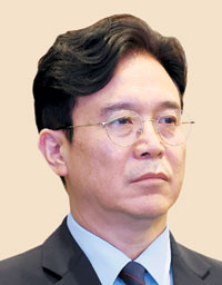 ‘노동자 출신 장관, 삼전 파업 막을 수 있을까?’…노사에 16일 사후조정 재개 요청..긴급조정권 법리도 검토