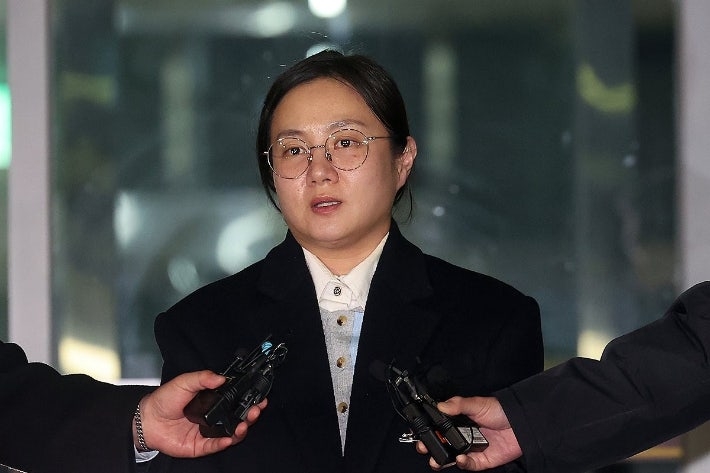‘매니저 갑질·불법 의료행위 의혹’ 박나래 3차 소환한 경찰