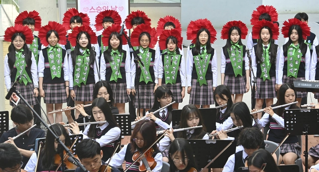 “스승의 은혜는…”