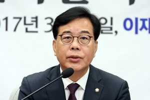 국힘 “李 잇단 시장 방문은 선거개입, 더 하면 법적조치”