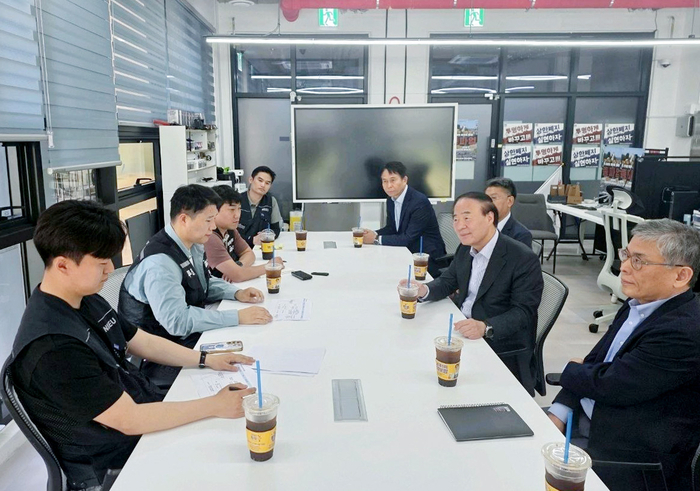 삼성전자 “월요일 노사협상 재개 준비”…사측 대표교섭위원 교체