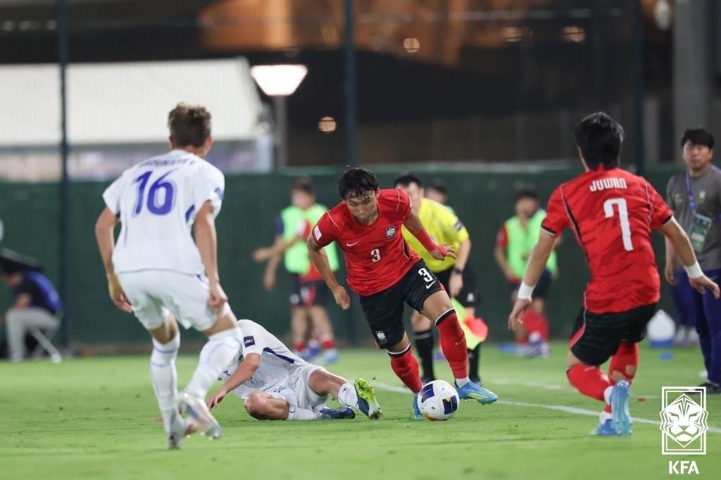 월드컵 티켓은 잡았지만 4강은 놓쳤다…한국 U-17, 우즈베크에 승부차기 패배