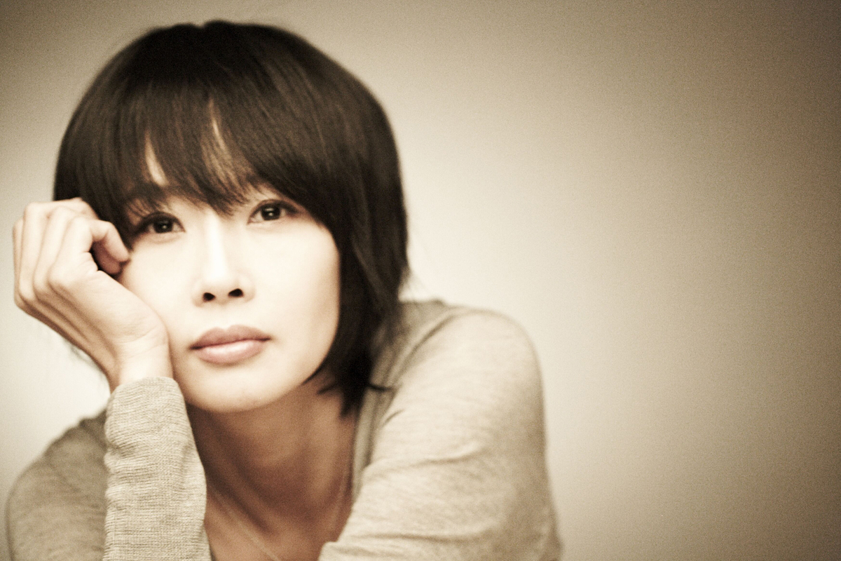 가난을 딛고 스타덤 ‘시대 아이콘’, 밝고 상큼한 이미지로 국민 위로… 불행한 결혼·지독한 악플에 꺾여[장재선의 한국문화 ‘논란의 초상들’]