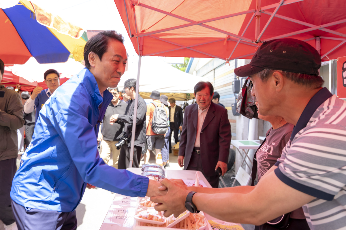 우상호 “기업 끌어올 힘있는 후보” [6·3 후보자 직격 인터뷰]