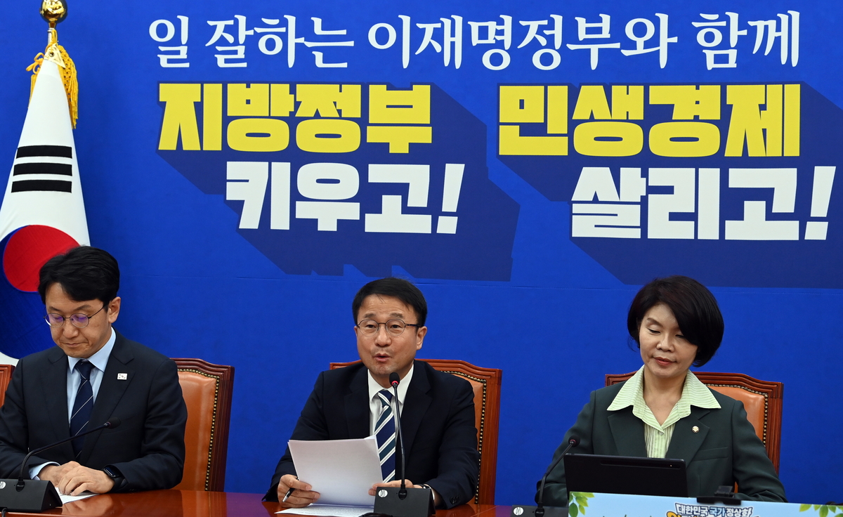 “고의은폐” “거짓해명”… 승부처 격차 좁혀지자 무차별 난타전