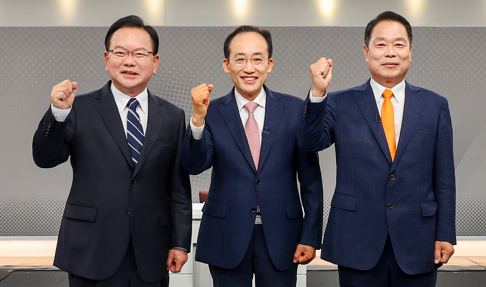 막판승부처 ‘중원혈투’… 민주 “충청 싹쓸이” 국힘 “충남 잡는다”