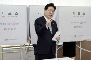 김근식 “李대통령, 선관위 직원 손가락 까딱 불러…권위의식 충격”
