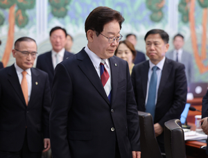 정성호 장관 “보완수사권 필요” · 김민석 총리 “폐지” … 이 대통령의 선택은
