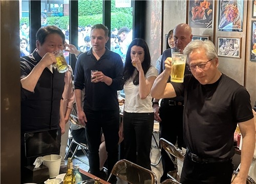 젠슨 황, 최태원 회장과 ‘깐부회동’ 시즌2