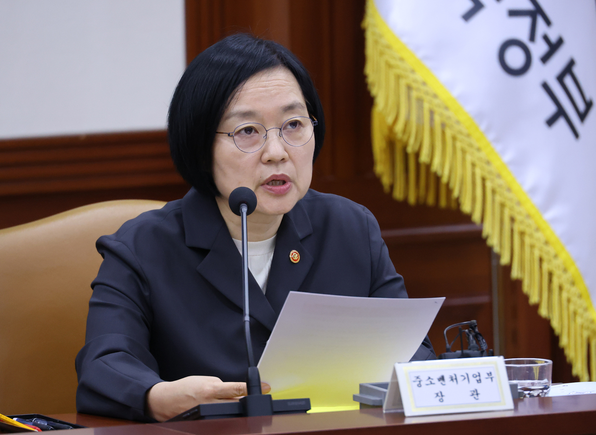 ‘20년만에 또 여성 총리?’…姜·鄭 ‘대체인물난’...청와대 오늘 차기 총리 발표