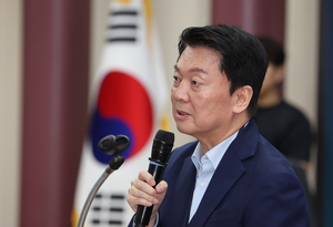 안철수 “李, 해외순방보다 투표용지 해결…직접 나서라”