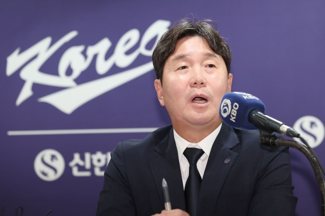 베테랑 포수도, 아마추어도 없다…류지현호 AG 명단의 과감한 승부수