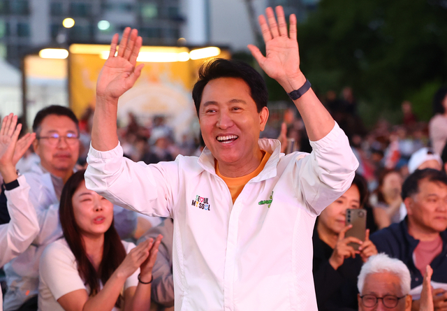 오세훈, 보수 대선후보 적합도 1위…2위 한동훈과 오차 밖 격차