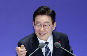 李“AI초과이익, 국민에 돌려주기 위해 기본소득과 같은 새 메커니즘 필요”