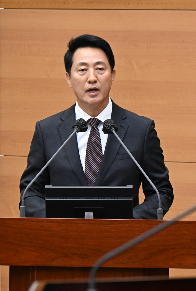 오세훈 서울시장이 11일 서울시의회에서 열린 제336회 정례회 본회의에서 발언하고 있다. 서울시청 제공