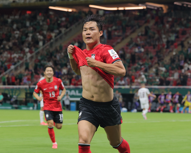 11일(현지시간) 멕시코 사포판 과달라하라 스타디움에서 열린 2026 북중미 월드컵 A조 1차전 한국과 체코의 경기. 한국 오현규가 후반 팀의 두 번째 골을 넣은 뒤 기뻐하고 있다. 연합뉴스