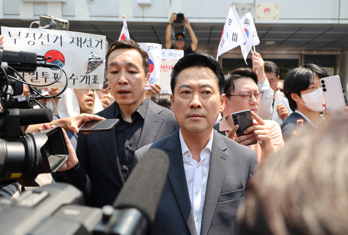 장동혁·오세훈 정면충돌… ‘재선거 소청’ 강수에 “자리보전용” 직격