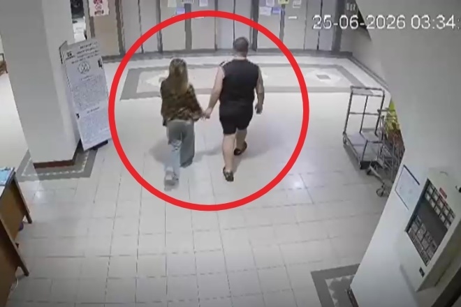 17세女와 손잡고 호텔 들어간 40대男…알몸 시신 여행가방 용의자로 체...