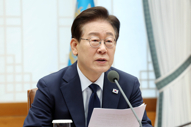 뉴시스