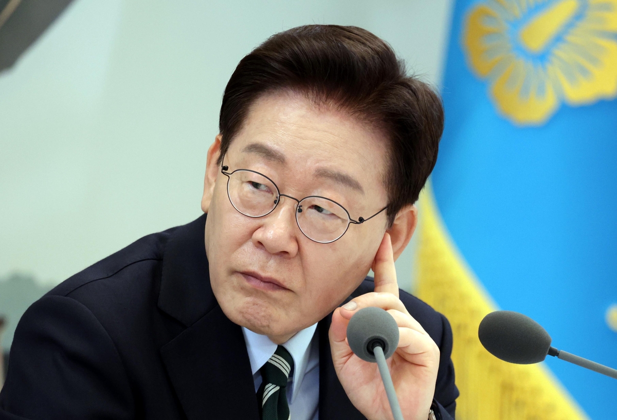 李대통령 지지율 55%… 2주 전보다 3%p 하락