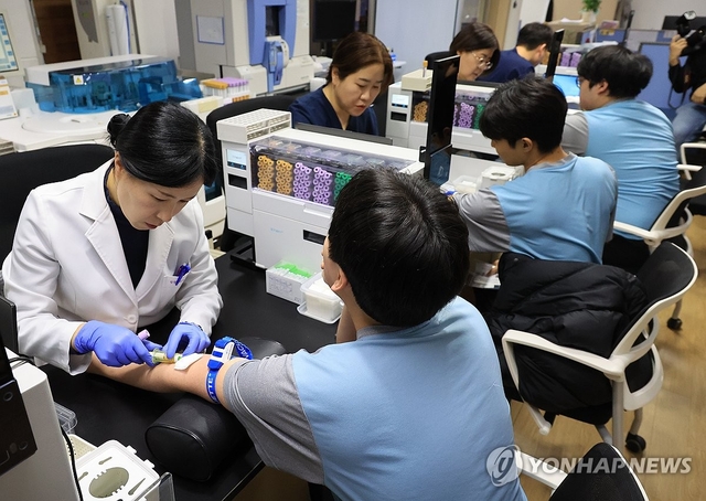 병역판정 검사 올해 첫 병역판정검사 시작. 연합뉴스
