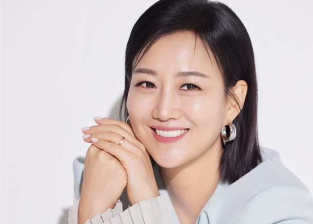 장윤정. 에이앤이코리아