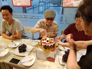 며느리를 딸처럼 아낀 아버님… 그곳서도 잘 드시고 계시나요[그립습니다]