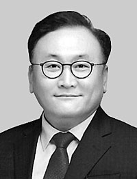 형소법 민주당案 통과 땐 거부권 당연[포럼]