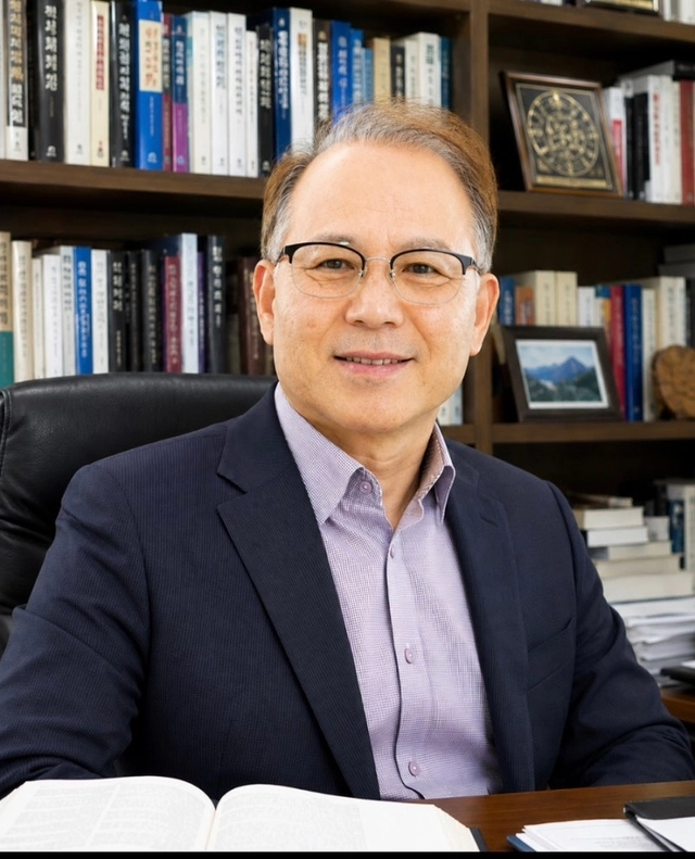 조병설 예비역 육군대령·수필가. 前 야전군 지휘관 및 참모·육사 지휘심리학 교수·나라사랑본부 안보교수. 조병설 예비역 대령 제공