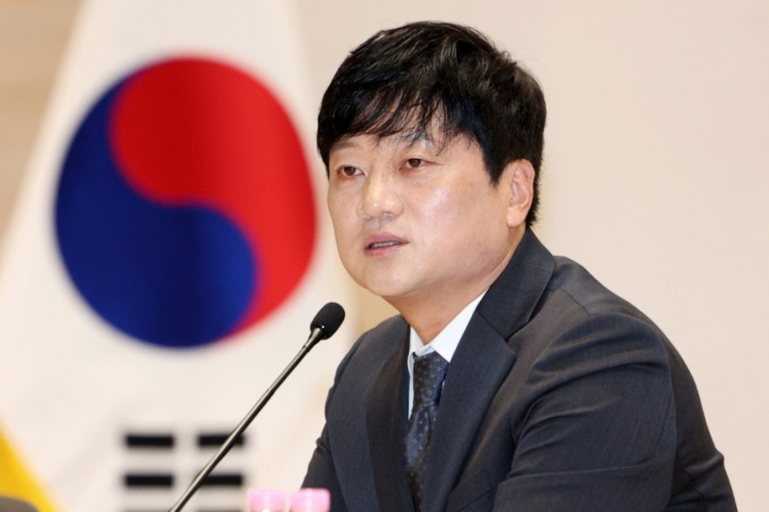 “못난 사람들, 어떤 정신머리인가?”…박문성, 축협 ‘성접대’ 사과문 직격