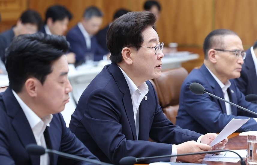 [속보]靑 “메가특구특별법 연내 제정 추진…광주 군공항 2028년 분산배치”
