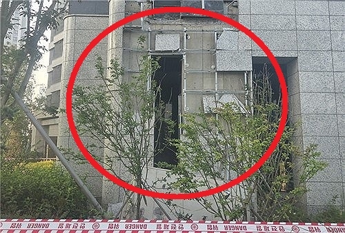 하자 접수만 5만 건? 송도 신축 아파트 '외벽 테라스 붕괴' 충격